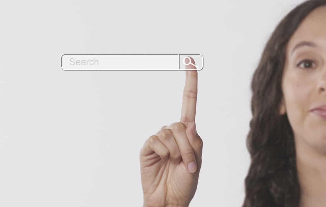 AI Chatbots vs. Traditional Search Engines: A Shift in How We Find Information - SentiSight.ai