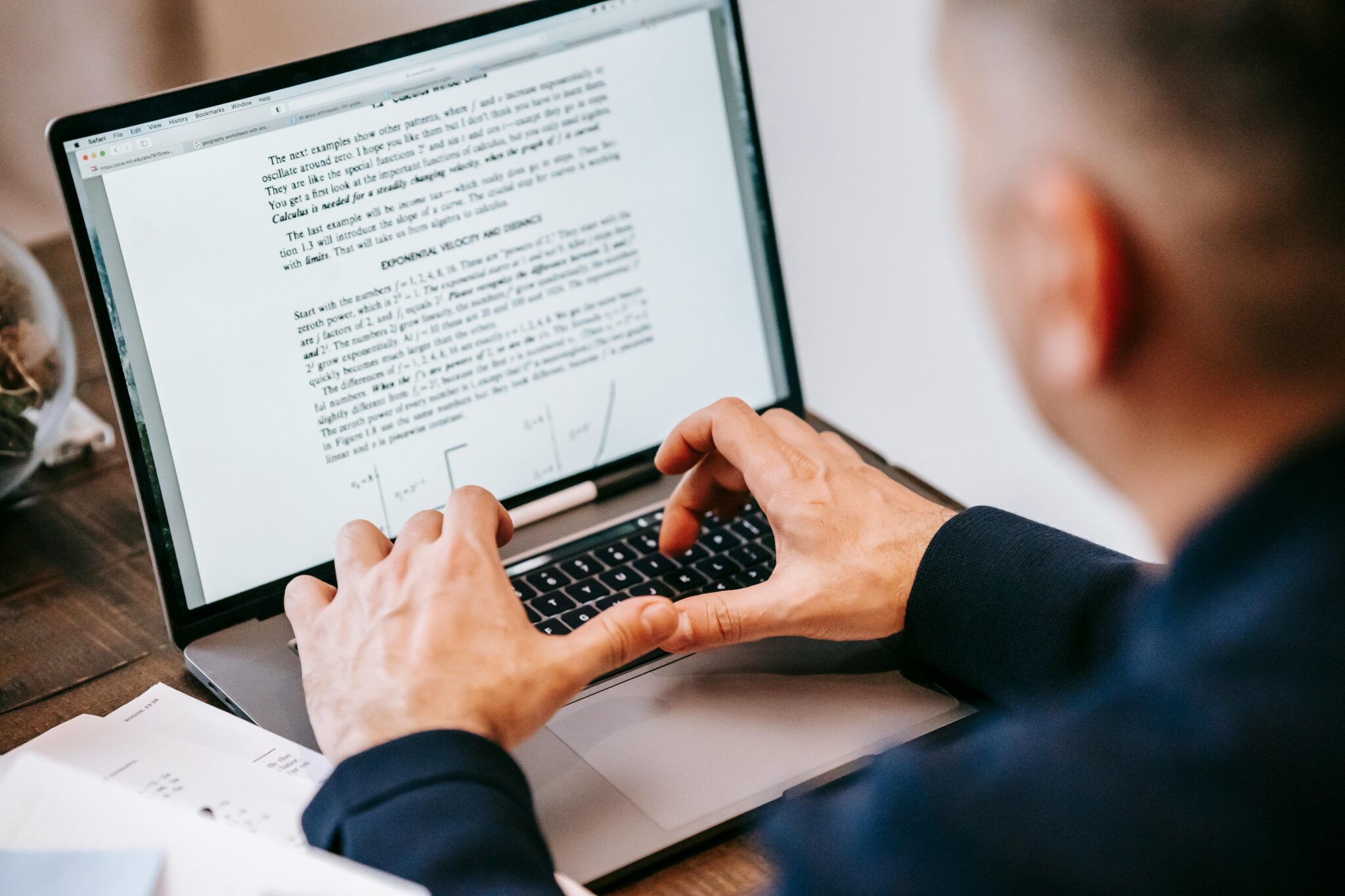 QuillBot: The Accurate and Efficient AI Writing Tool - SentiSight.ai