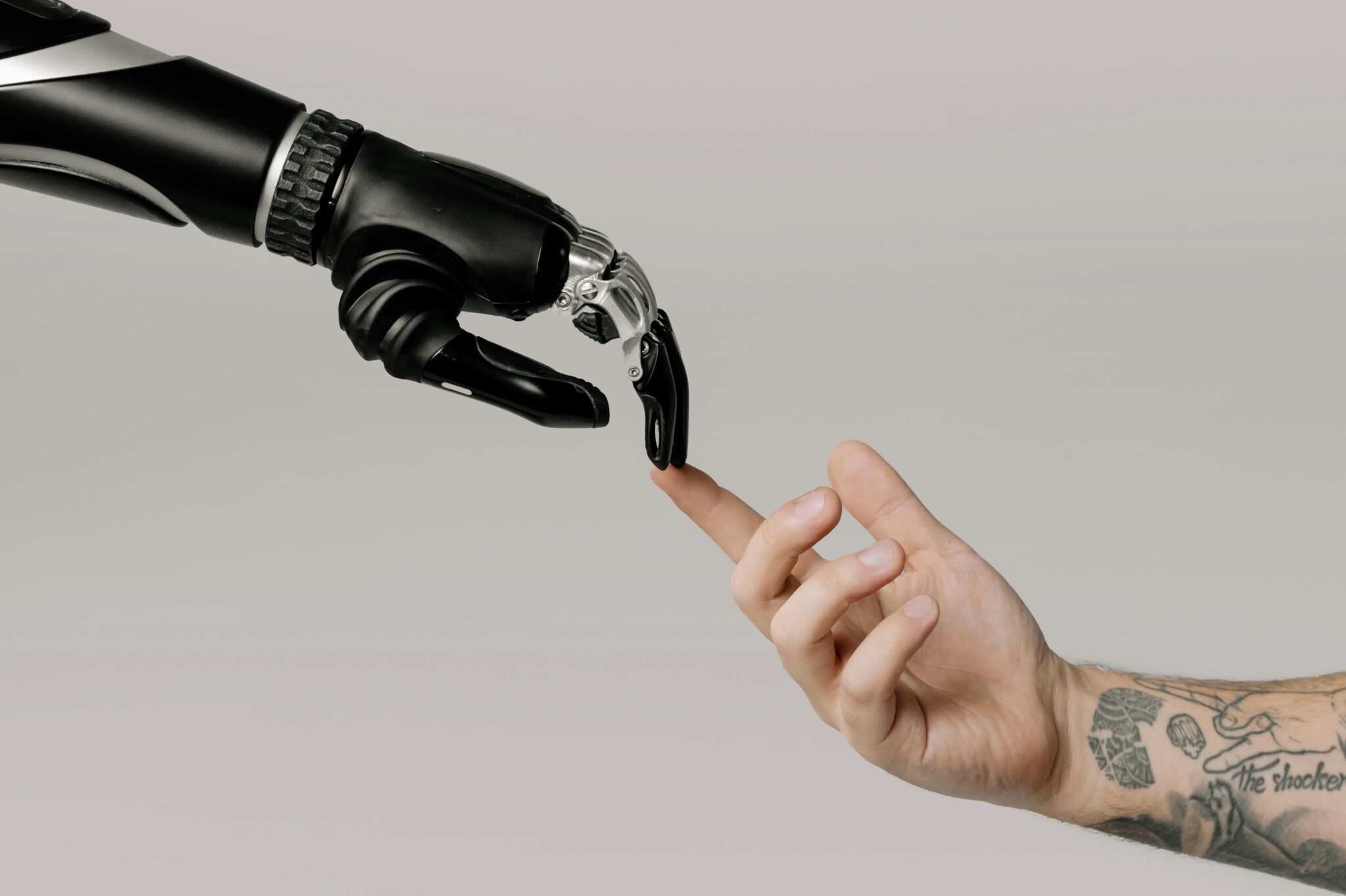 Importance of AI in executive search, but not to the detriment of the human touch - SentiSight.ai